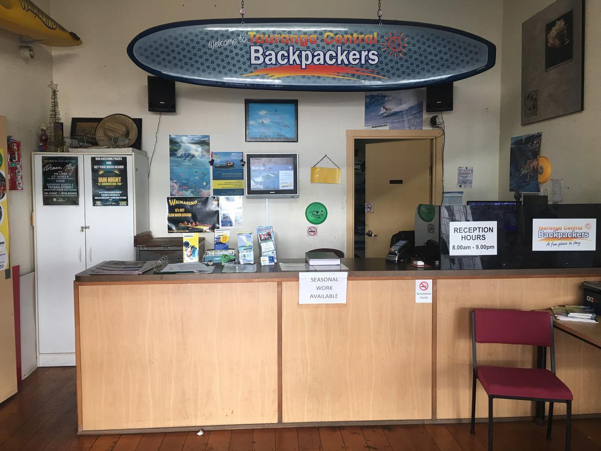 Хостел Tauranga Central Backpackers Экстерьер фото